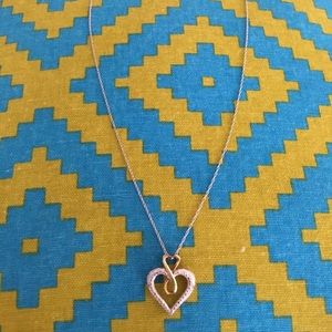 10K GR heart necklace